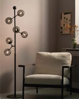 Halo Design Atom Gulvlampe Røg/Sort Halo Design Atom Gulvlampe Røg/Sort